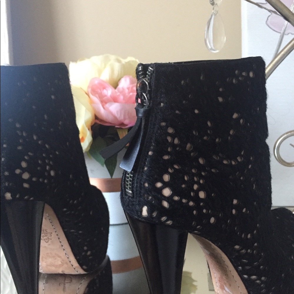 Alice + Olivia booties Sz. 37.5 - Picture 3 of 8